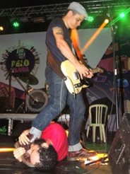 Uma noitada sob influência do The Honkers e da HAO!