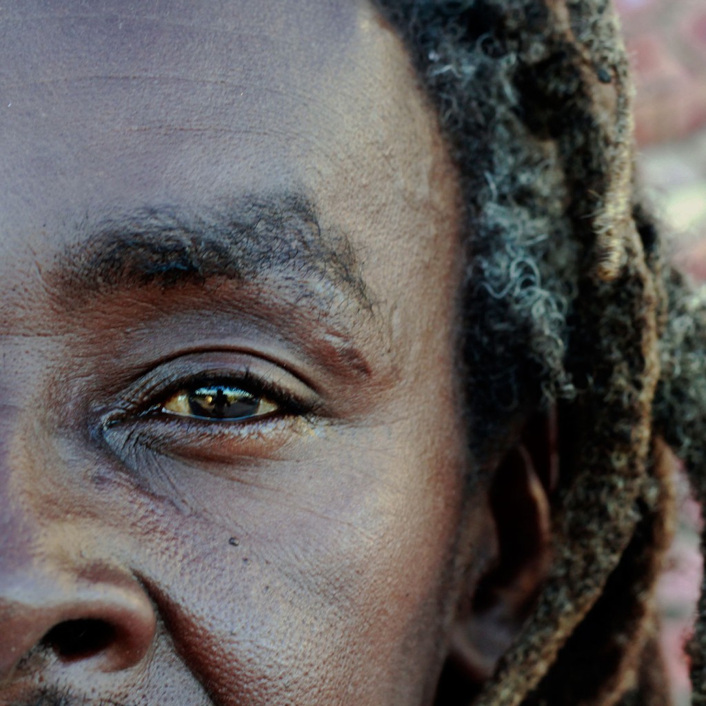 Alumínio Roots lança Eu Sou O Barro (2016)