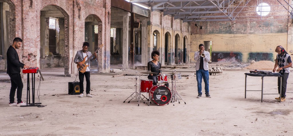 Yissy Garcia e Bandancha