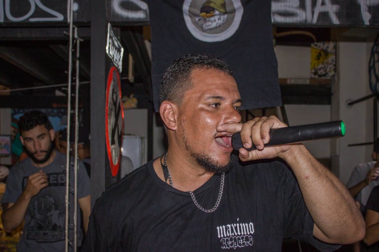 Gorinez entre a vida e a morte em sua nova mixtape