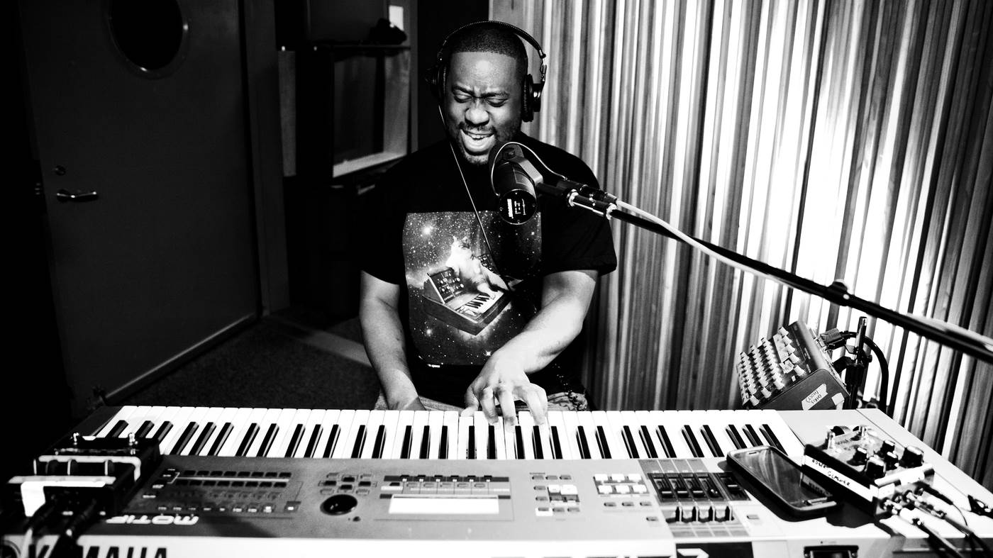 Incertezas ao piano: devaneios ao som de Robert Glasper