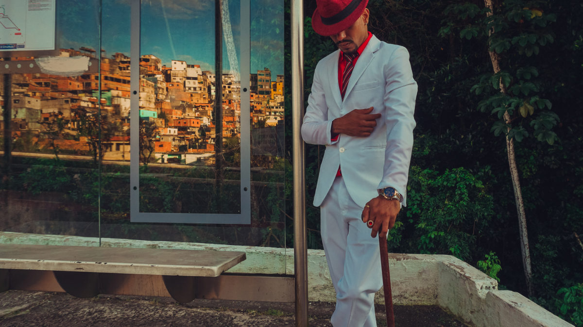 16 Beats, Elegante, ancestral e contundente em “Esboço de Ódio”