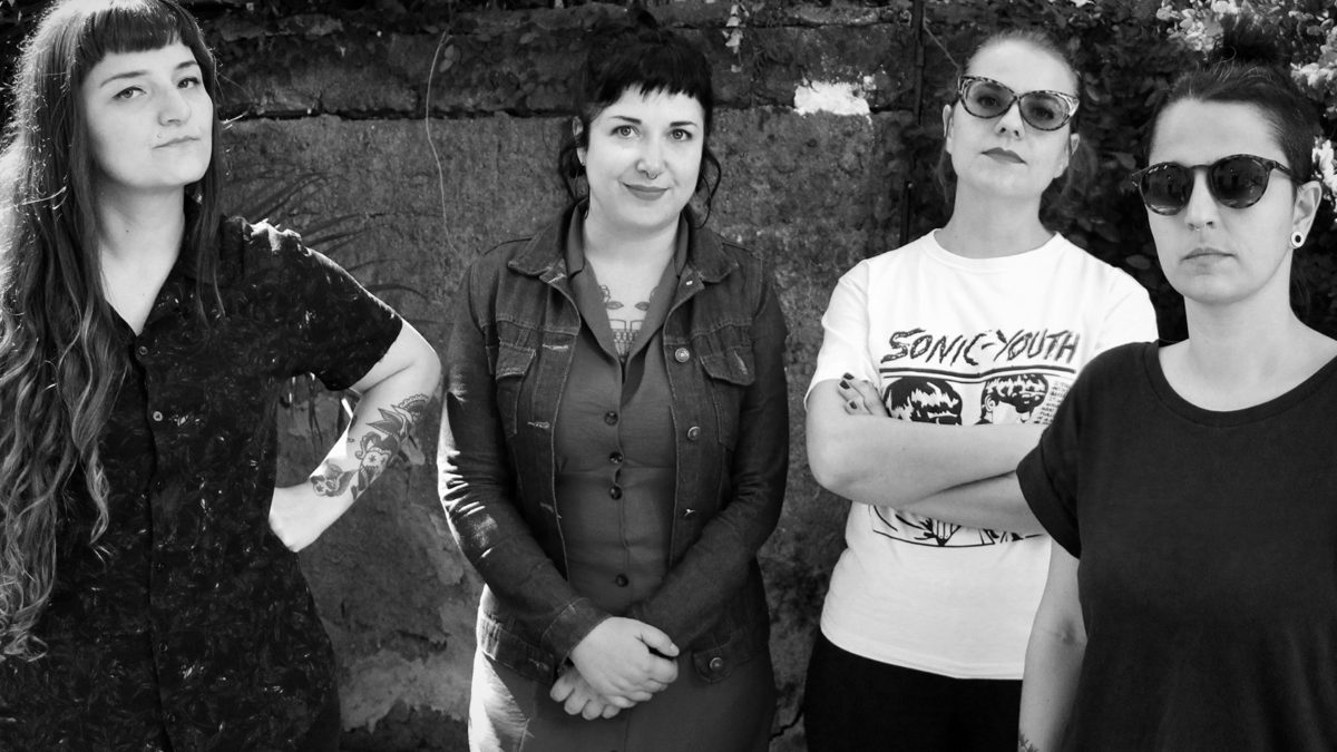 Atentas, uma campanha pelo 2o álbum da Charlotte Matou Um Cara