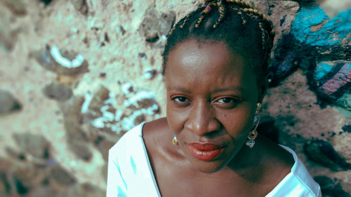 Okwei Odili e a banda Aweto em companhia de Òsumàré