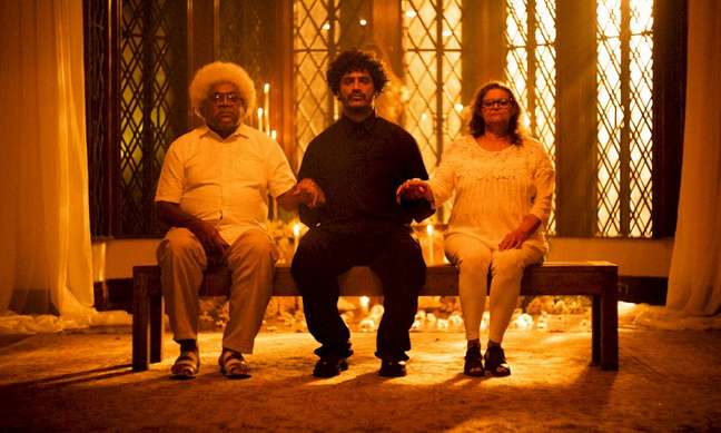 Criolo e um tríptico no trap: mercado, cultura hip-hop, raça e política!