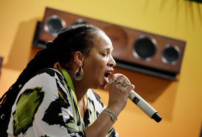 Ninguém conseguiu parar Sister Nancy, 40 anos do clássico One Two (1982)!