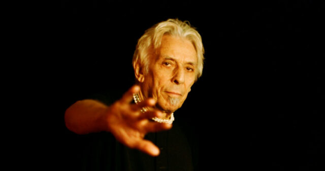 John Cale começou 2023 de álbum novo