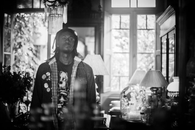 Dez anos atrás Zudizilla estreava com a sua primeira mixtape: Luz! – Resenha