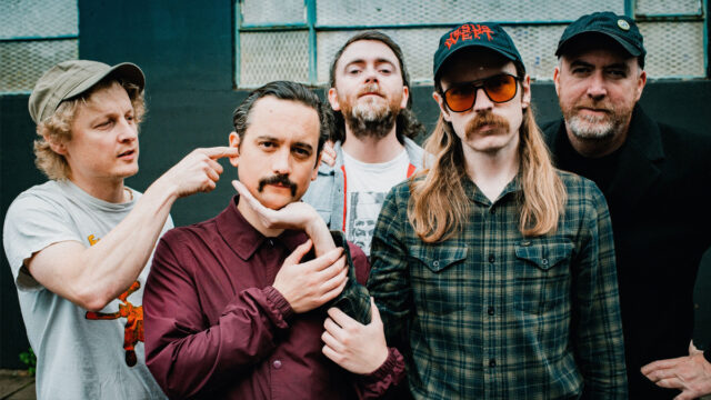 Pigs Pigs Pigs Pigs Pigs Pigs Pigs meteu álbum novo na praça!