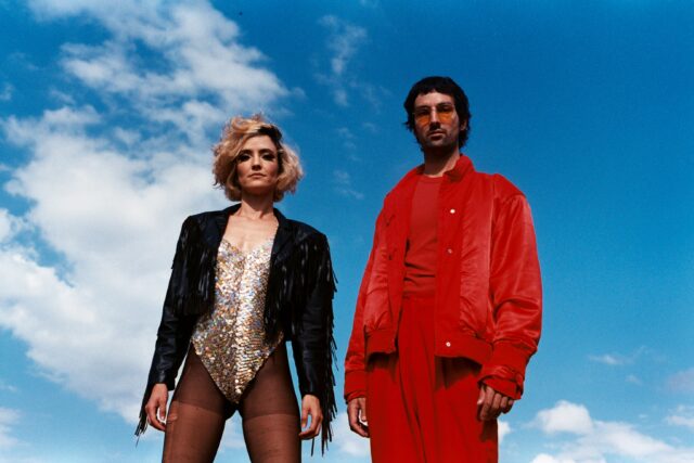 YPU chega com tudo em seu álbum de estréia