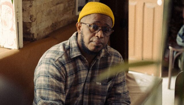 Nego Freeza lançou ICYEREKEZO: Um universo semântico e atemporal de Rimas e Batidas!