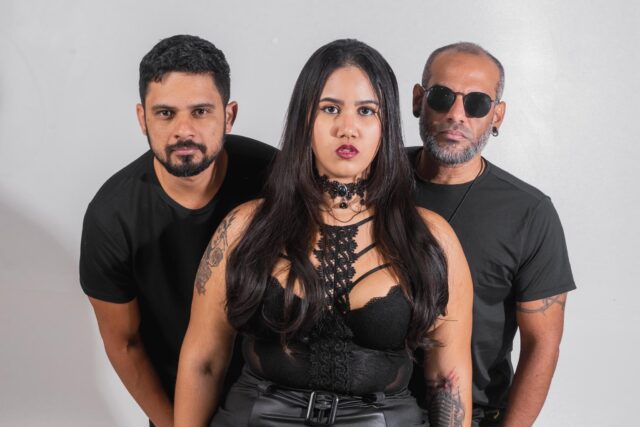 Fools Paradise lança o single “Deep Silent Moon”