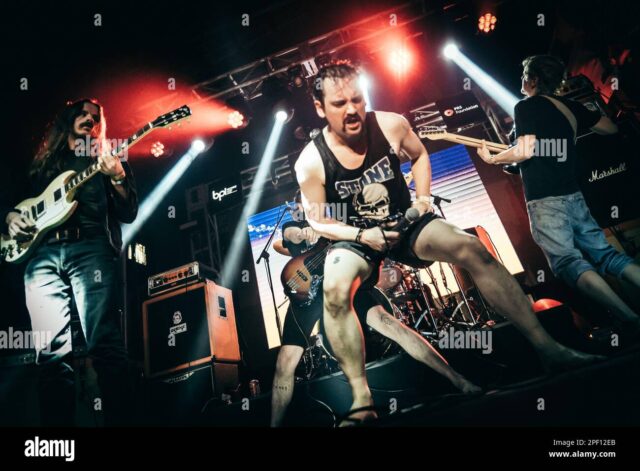  Pigs x7 e o Apocalipse Sonoro: Uma Imersão em Death Hilarious